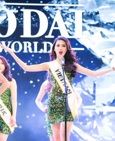Đang thi Hoa hậu Hoàn vũ VN, Bùi Quỳnh Hoa bất ngờ đăng quang “Miss Áo Dài Việt Nam World” - Ảnh 5.