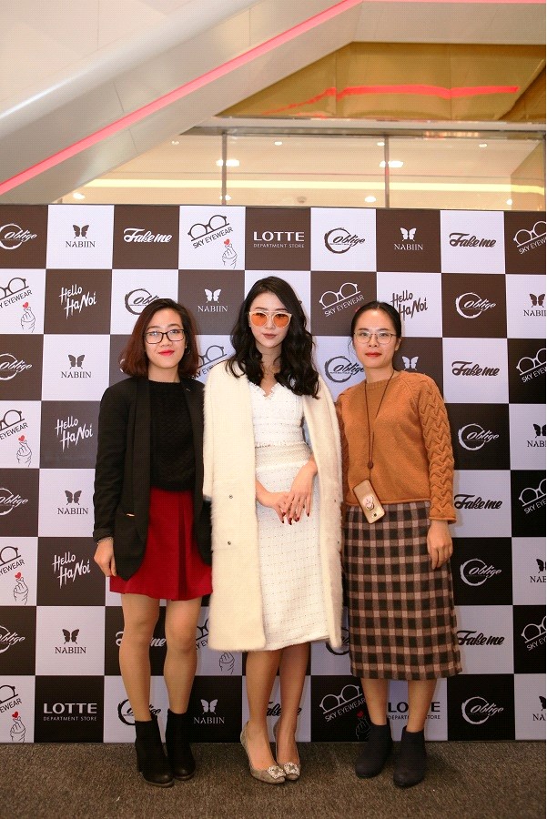 Quỳnh Anh Shyn cá tính và trendy với thương hiệu kính đang làm đắm đuối giới trẻ Hàn - Ảnh 1.