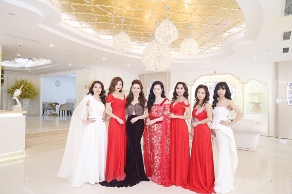 Hương Tràm, Noo Phước Thịnh khoe giọng live khủng bên dàn người đẹp trong “The Beauty 2017” - Ảnh 1.