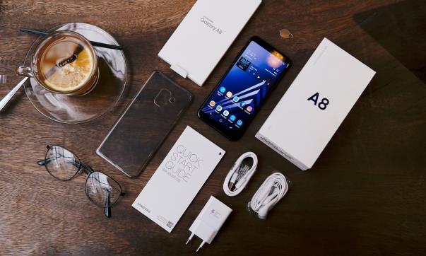 Trên tay smartphone “chất” nhất trong tầm giá Galaxy A8/A8+ - Ảnh 4.