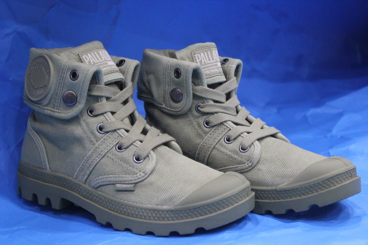 Cũng đã lâu rồi, Palladium mới ưu ái các nữ hikers bằng Pallabrouse