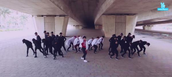 Thỏa đam mê dance cover Kpop, vi vu Hàn Quốc gặp thần tượng - Ảnh 1.