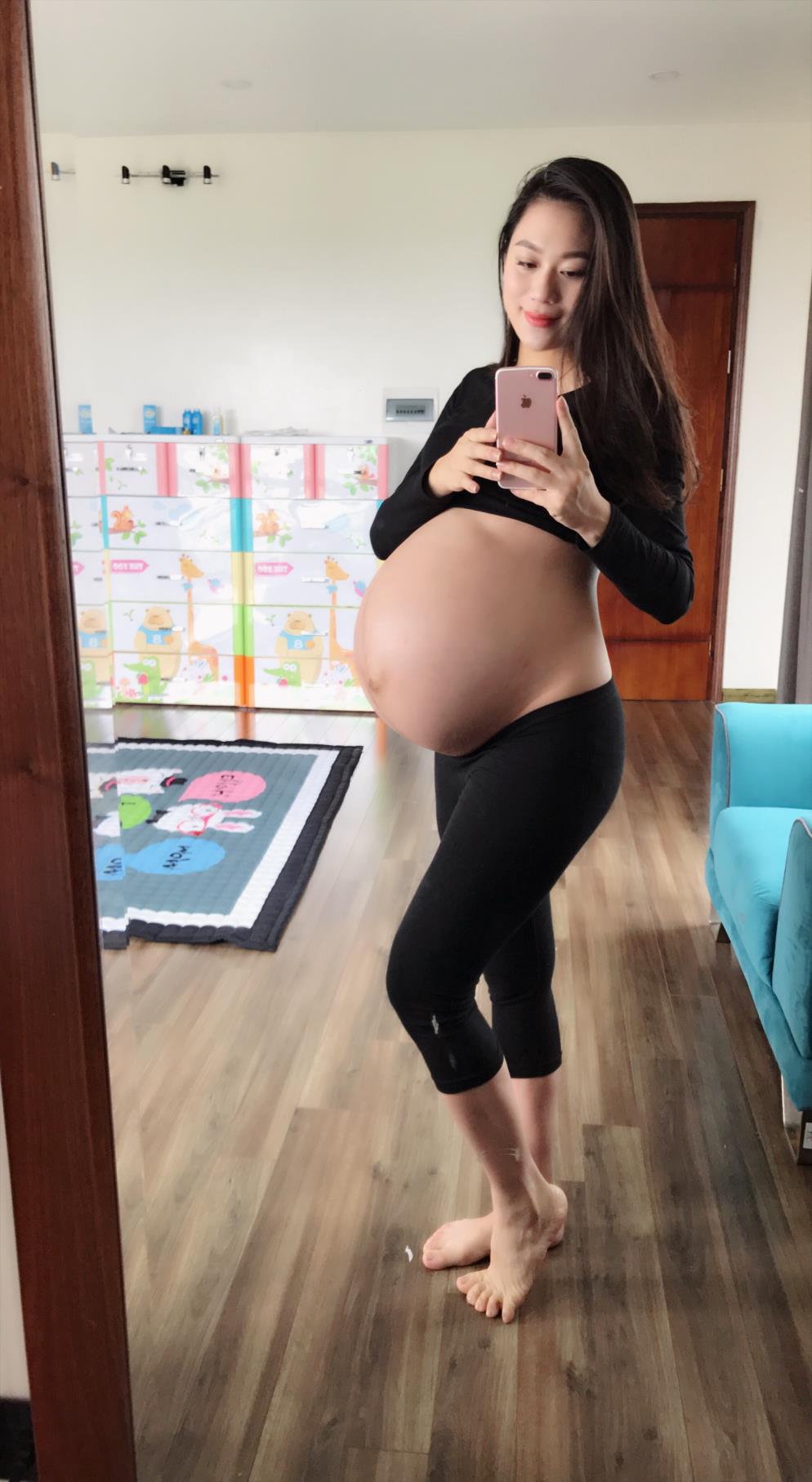 Vũ Diệu Th&uacute;y &ndash; Hot mom H&agrave; th&agrave;nh với tuyệt chi&ecirc;u giữ d&aacute;ng v&agrave; chăm con - Ảnh 3.