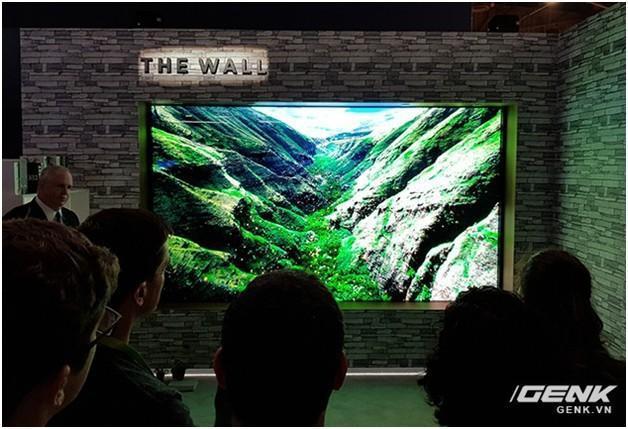 Nhiều lý do để tin rằng năm 2018 vẫn là thời đại của cây đại thụ làng TV - Samsung - Ảnh 3.