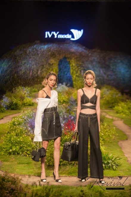 IVY moda Fashion Show xuân hè 2018: Khi đóa hoa nhỏ lặng lẽ vươn lên - Ảnh 9.