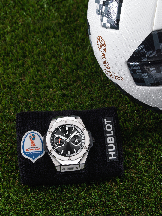 Hublot thiết kế riêng đồng hồ thông minh cho các trọng tài World Cup 2018 - Ảnh 4.