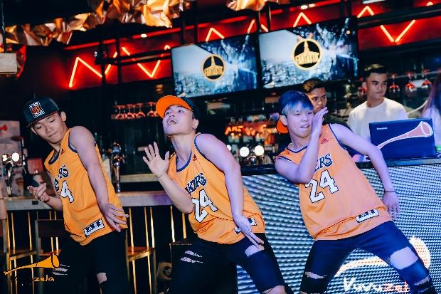 Tuyên ngôn “xõa” của giới trẻ: Chơi gì cũng phải “chất” - Ảnh 4.