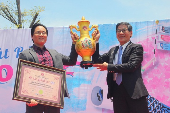 Sài Gòn: Gần 100 bạn nhỏ chung tay trong 2 giờ để tạo nên cờ cá chép Koinobori dài kỷ lục ở Việt Nam - Ảnh 6.