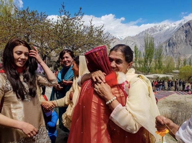 Đ&aacute;m cưới tại Pakistan của c&ocirc; d&acirc;u Việt, ng&ocirc;n t&igrave;nh thời hiện đại qua camera khẩu độ k&eacute;p tr&ecirc;n Galaxy S9+ - Ảnh 9.
