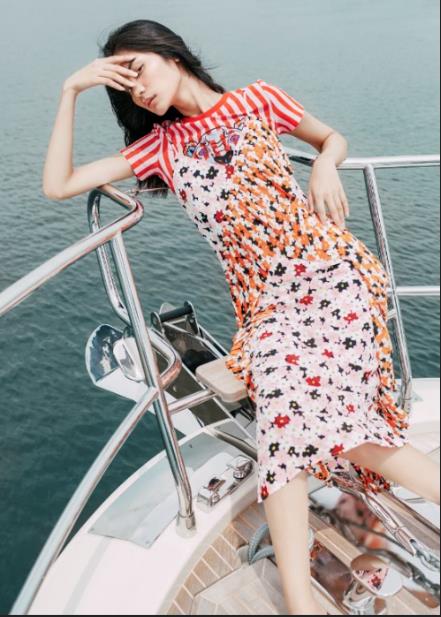 Nhà phân phối hàng xa xỉ hàng đầu Việt Nam ra mắt tạp chí điện tử về thời trang và phong cách sống - Ảnh 8.