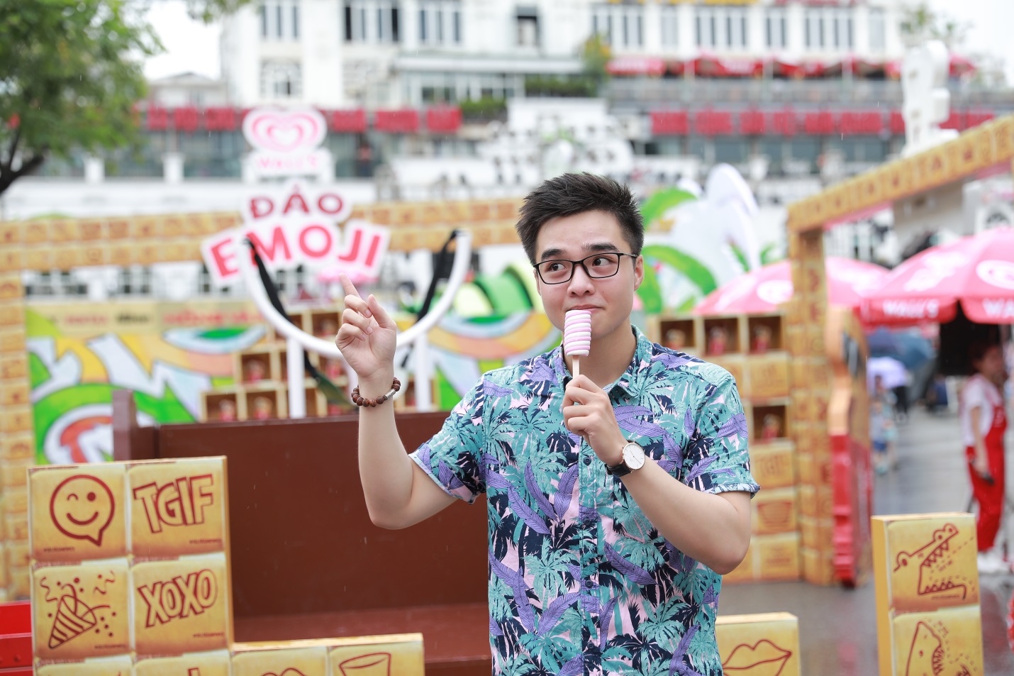 Only C, Lou Hoàng, Suni Hạ Linh cùng xuất hiện tại sự kiện thu hút hàng trăm bạn trẻ Hà thành - Ảnh 12.