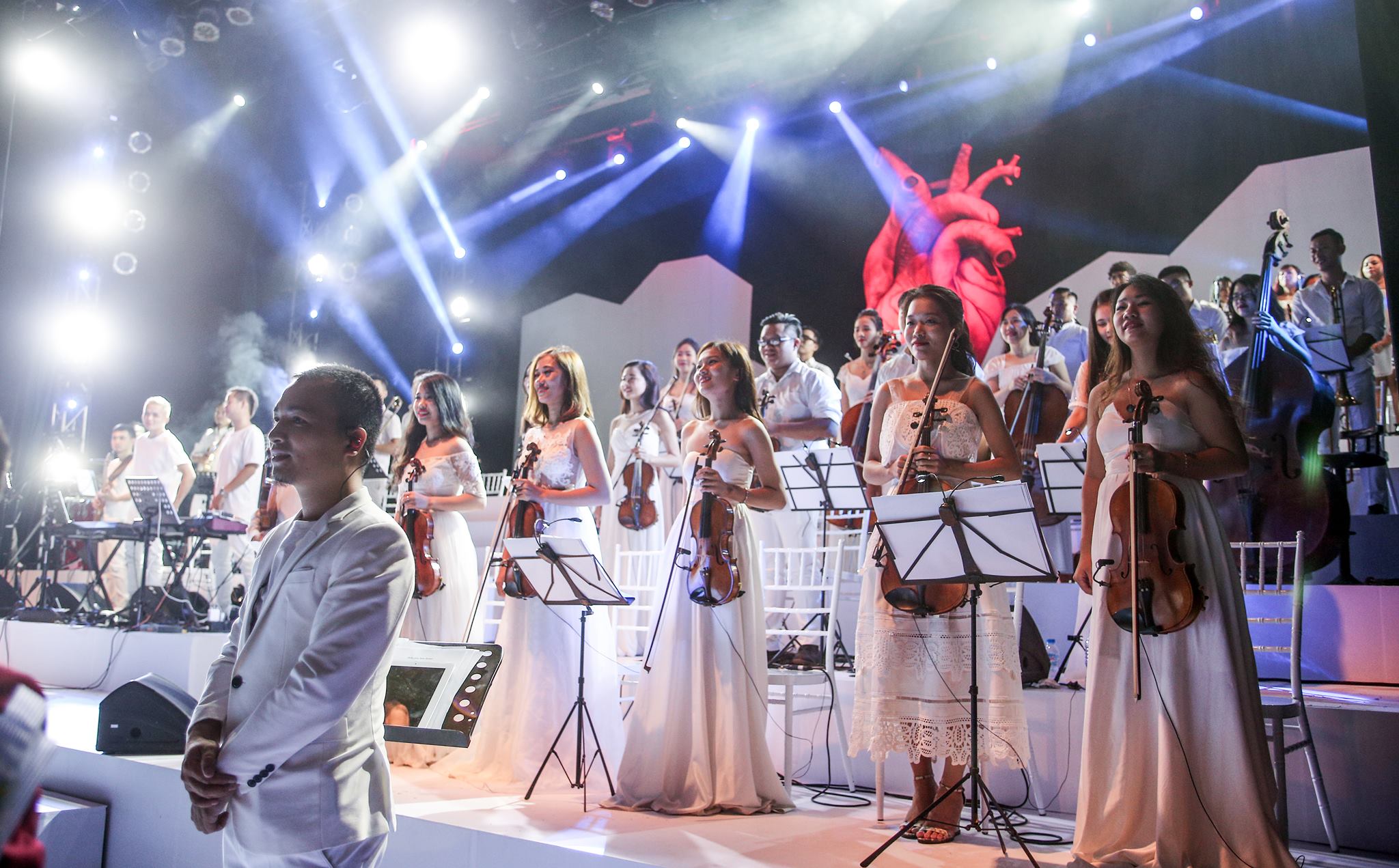 Dàn nhạc giao hưởng triệu view khẳng định đẳng cấp với concert cùng diva Hàn Quốc Sohyang - Ảnh 8.