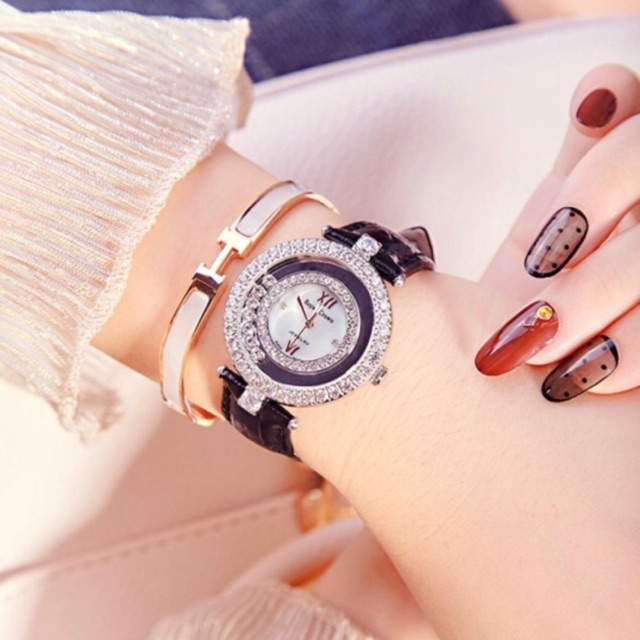 Royal Crown - Đồng hồ trang sức, đ&aacute;nh thức vẻ đẹp - Ảnh 4.