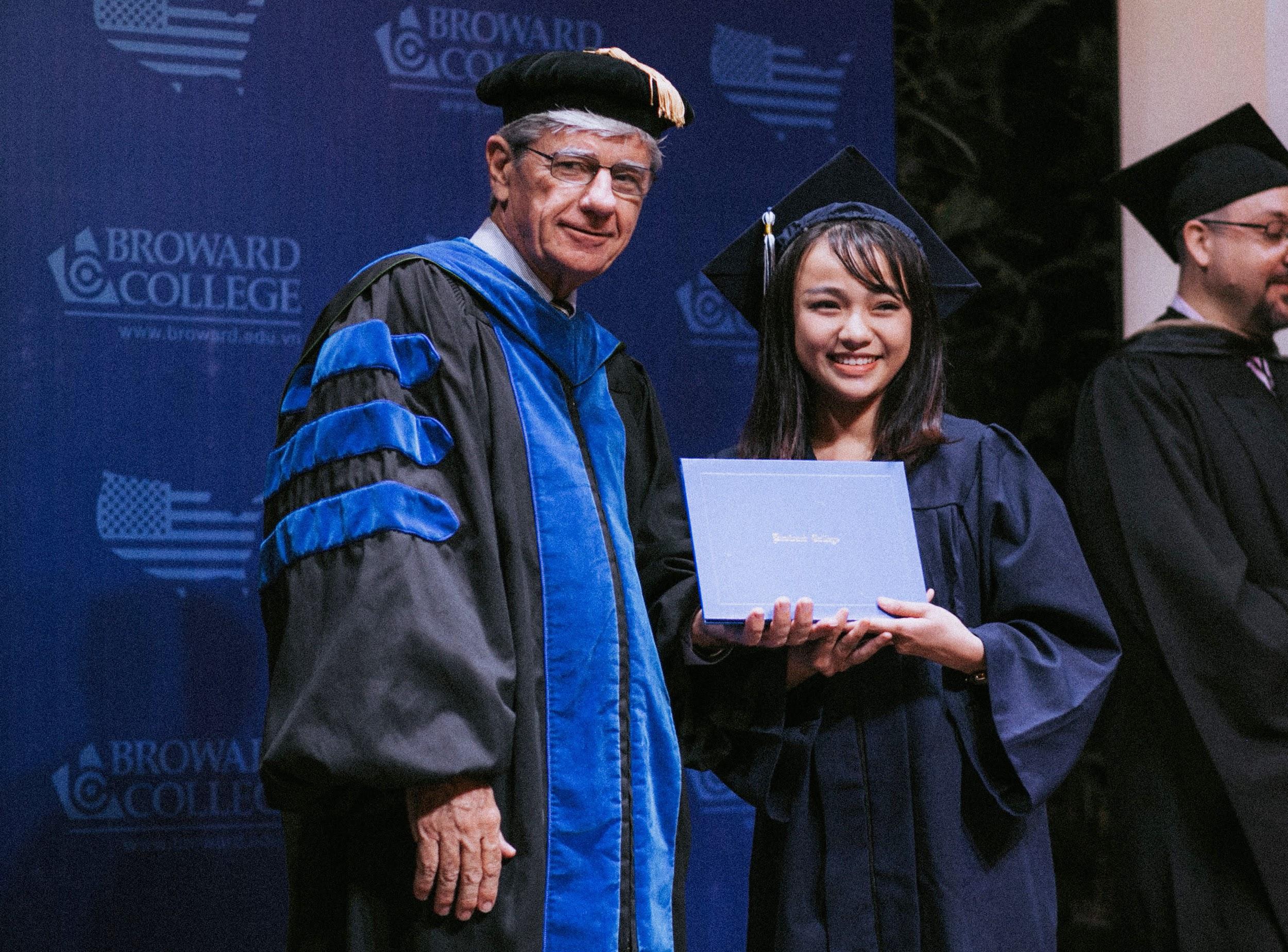 Sự khởi đầu đầy hứng khởi tại Broward College Vietnam - Ảnh 3.