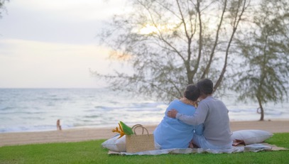 D&acirc;n mạng nao l&ograve;ng v&igrave; cả một trời thanh xu&acirc;n được t&aacute;i hiện trong bộ ảnh chất lừ của hai &ocirc;ng b&agrave; U60 - Ảnh 11.