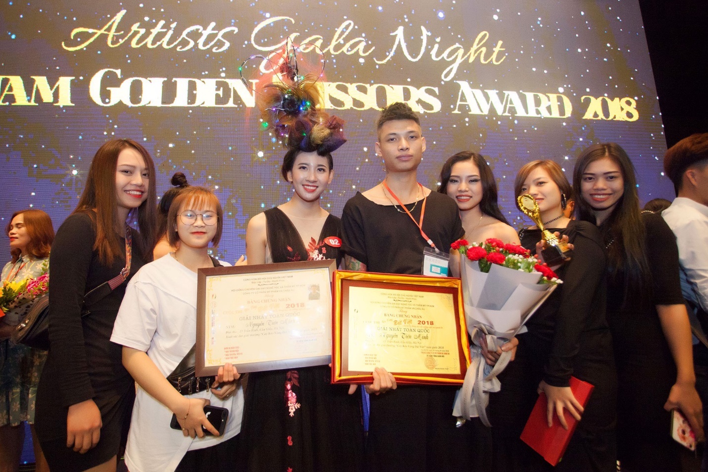 Chủ nh&acirc;n Giải nhất C&acirc;y k&eacute;o v&agrave;ng Đất Việt 2018 - Ch&agrave;ng trai 9x khởi nghiệp từ tr&ocirc;ng coi tiệm net - Ảnh 1.