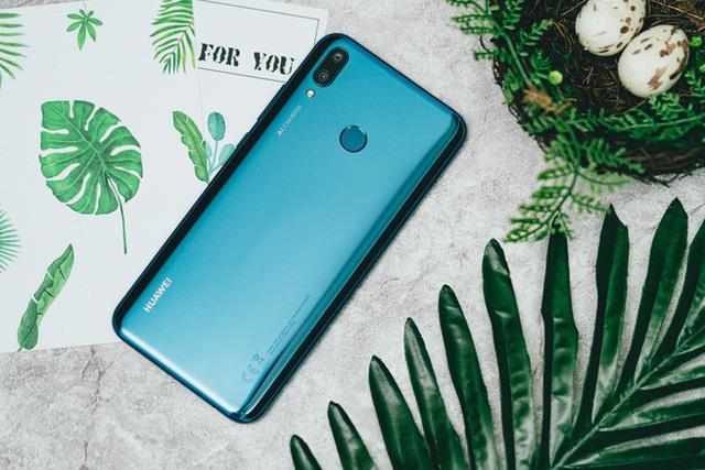 Top 5 smartphone giá chỉ dưới 6 triệu mà vẫn chụp ảnh auto đẹp - Ảnh 1.