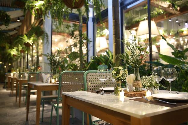 Khám phá khu vườn nhiệt đới bên trong nhà hàng rộng 3.000m2 ở Hà Nội vừa ra mắt - Ảnh 9.