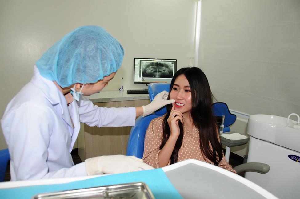Nha khoa Kim thu hút hàng ngàn bạn trẻ ngay tuần đầu tiên triển khai chiến dịch chăm sóc răng miệng miễn phí - Ảnh 2.