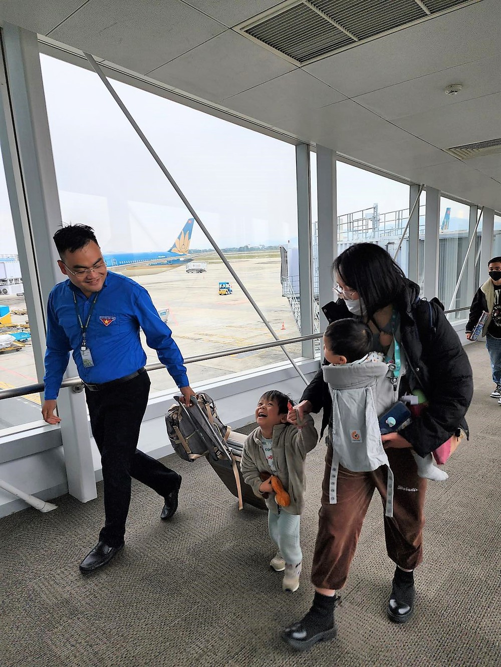 Lễ đón chuyến bay quốc tế Nhật Bản – Việt Nam trong chương trình Mang Tết về nhà 2023 - Ảnh 3.