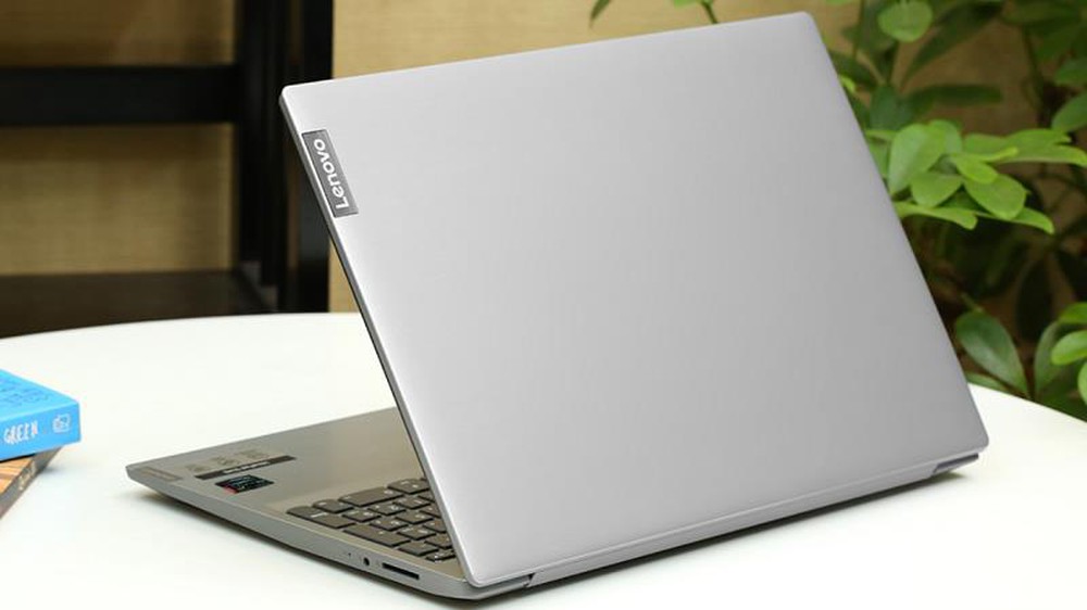 Tuần lễ laptop Lenovo: Giảm giá đến 4 triệu đồng tại Thế Giới Di Động - Ảnh 2.