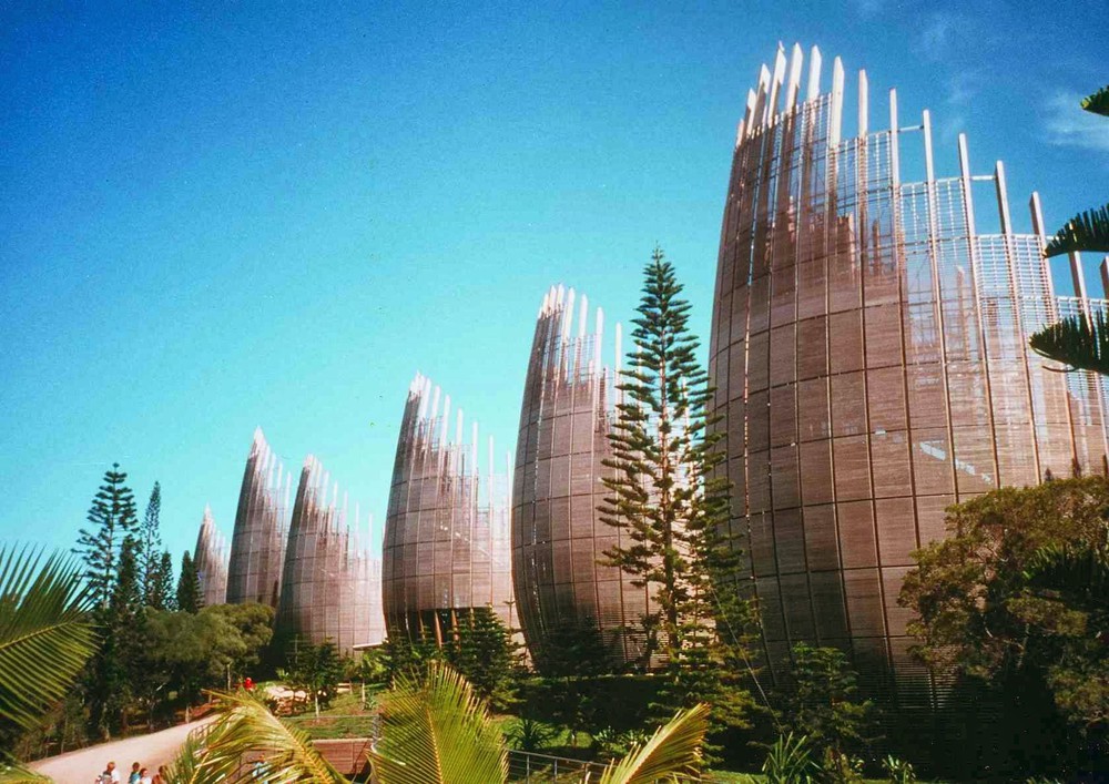 Những biểu tượng toàn cầu trong sự nghiệp của kiến trúc sư Renzo Piano - Ảnh 2.