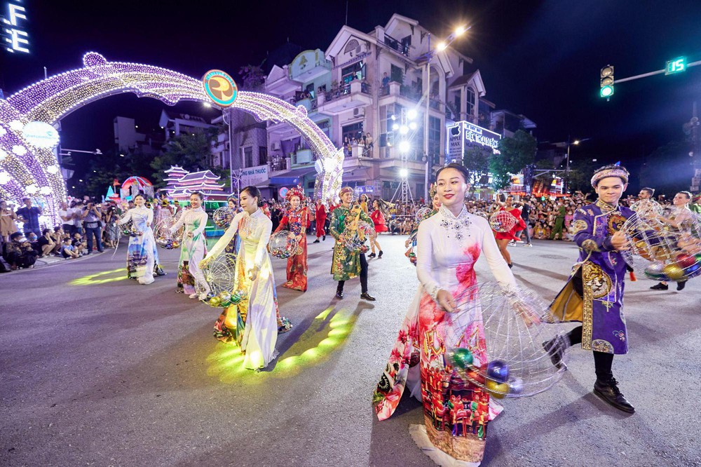 Ngày 3-4/8, thương hiệu Carnival đường phố “bùng nổ” tại Hà Nam - Ảnh 8.