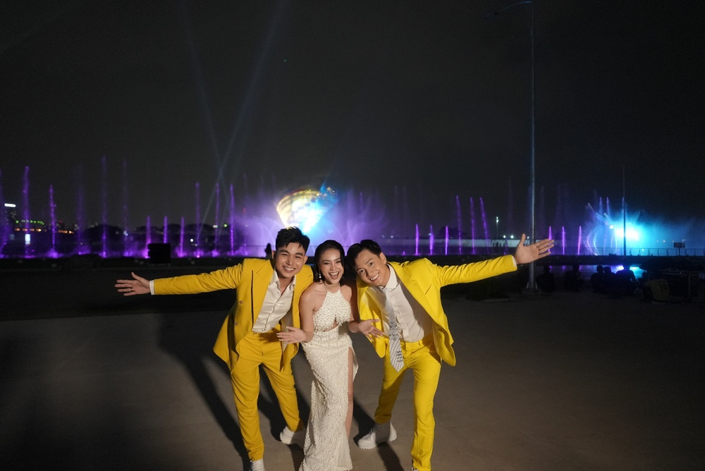 Dàn sao Việt đình đám hội tụ tại sự kiện khai trương Lễ hội nhạc nước lớn nhất Đông Nam Á - Ảnh 5.
