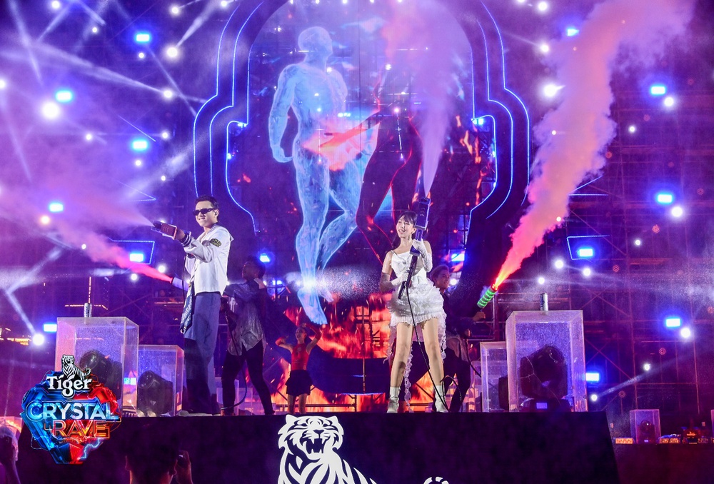 Với 55.000 khán giả Đà Nẵng - Tiger Crystal Rave xứng danh EDM Festival té nước cực khủng - Ảnh 5.
