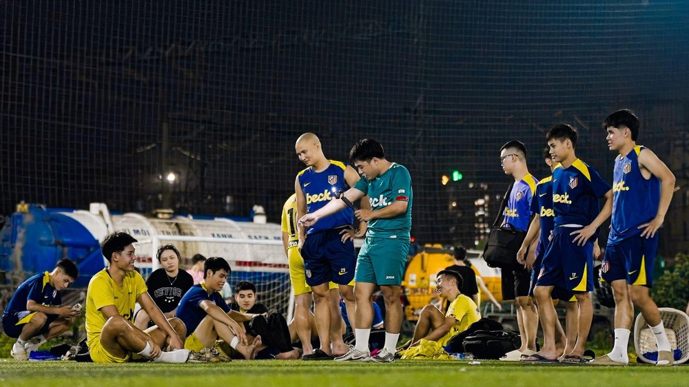 ‏Chuyện ở Beck team: Nơi những người trẻ vừa đá bóng phong trào, vừa kể chuyện số‏- Ảnh 1.