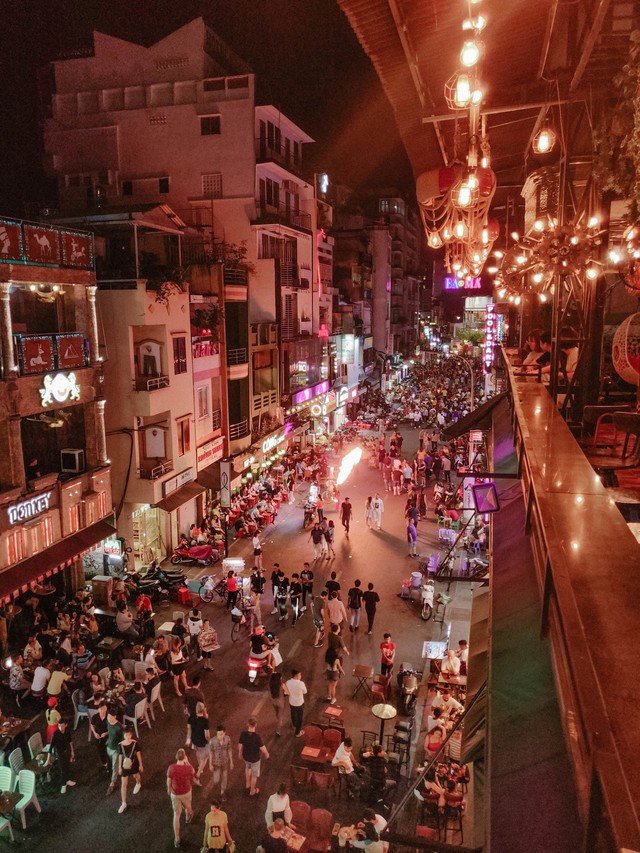 Ấn tượng sắc màu Sài Gòn về đêm qua lăng kính của OPPO R17 PRO - Ảnh 4.