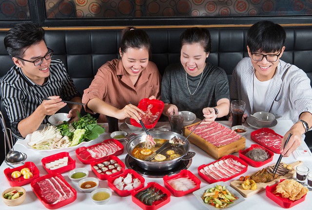Chẳng cần &ocirc;ng gi&agrave; Noel, chỉ cần đi ăn ở những nh&agrave; h&agrave;ng n&agrave;y l&agrave; được nhận qu&agrave; khủng rồi - Ảnh 5.