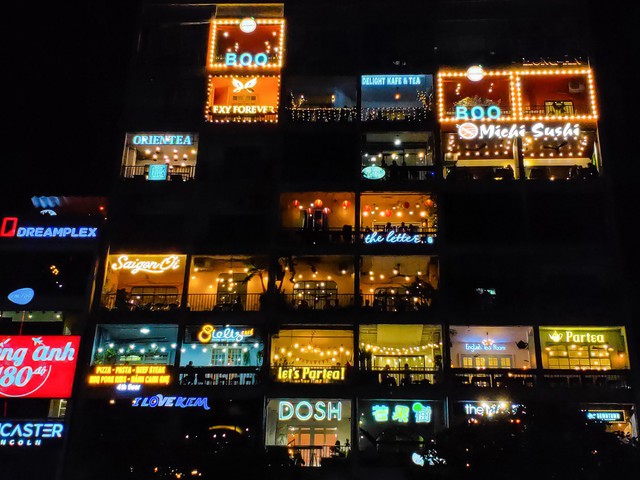 Ấn tượng sắc màu Sài Gòn về đêm qua lăng kính của OPPO R17 PRO - Ảnh 8.