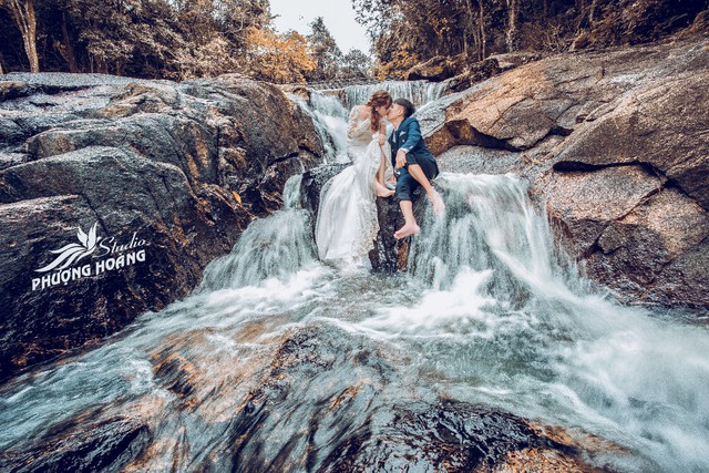 Studio Phượng Ho&agrave;ng - Thi&ecirc;n đường của những bộ ảnh cưới &ldquo;so deep&rdquo; - Ảnh 1.