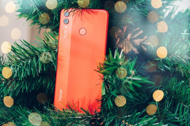 Bộ bí kíp lựa smartphone làm quà tặng bạn gái dịp Giáng Sinh chắc chắn khiến nàng đổ rụp - Ảnh 3.