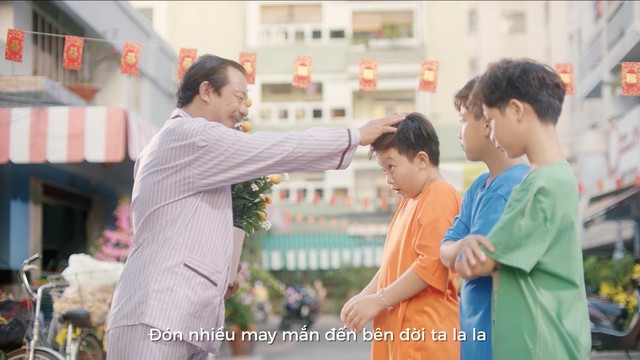 &ldquo;Th&aacute;nh lầy B&iacute;ch Phương t&aacute;i xuất, chốt sổ năm 2018 bằng MV cực dễ thương - Ảnh 6.