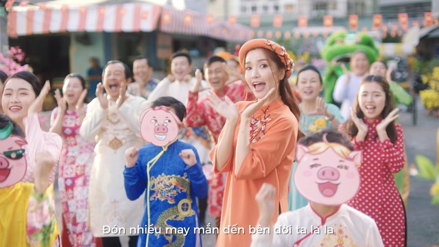 Ho&aacute; th&acirc;n th&agrave;nh &ldquo;n&agrave;ng ti&ecirc;n ho&agrave; giải, B&iacute;ch Phương vừa lầy vừa dễ thương hết cỡ trong MV &ldquo;Chuyện cũ bỏ qua - Ảnh 8.