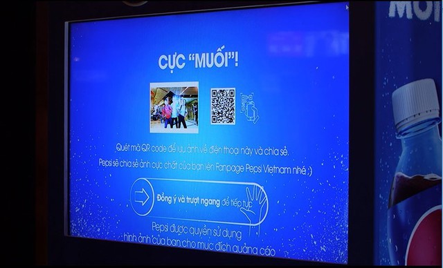 Giới trẻ 3 miền rần rần tạo d&aacute;ng&nbsp;&ldquo;cực muối&rdquo; với chiếc m&aacute;y đo độ đậm đ&agrave; độc lạ - Ảnh 9.