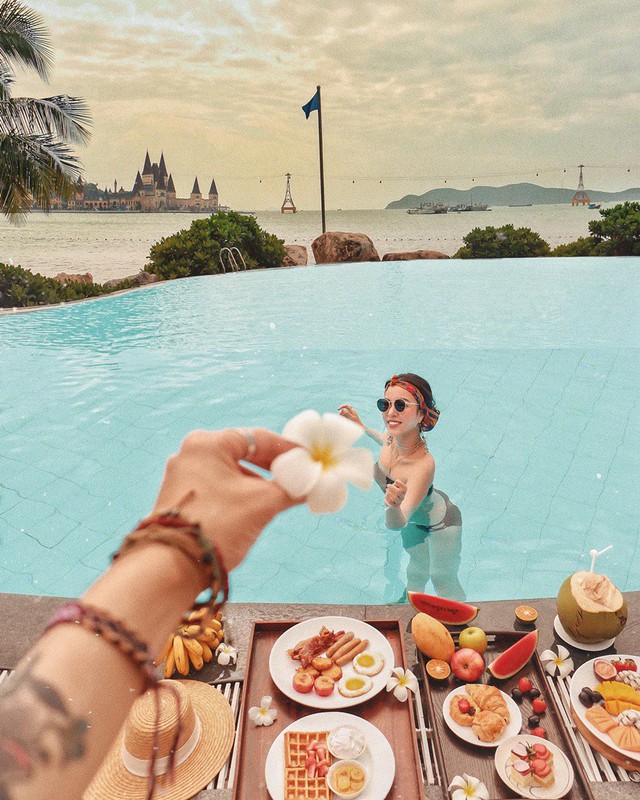 Bí kíp để có một kì nghỉ dưỡng sang chảnh đúng nghĩa qua review của travel blogger Hà Trúc - Ảnh 3.