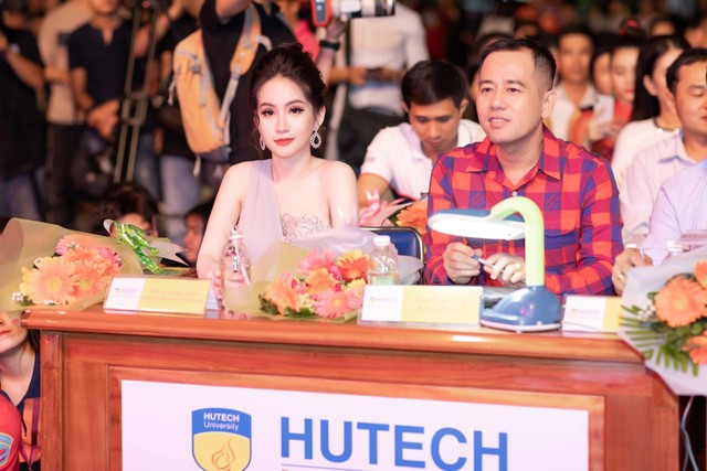 CEO – Doanh nhân Huyền Cò: Giám khảo quyền lực đêm Gala Chung kết Miss HUTECH 2019 - Ảnh 8.