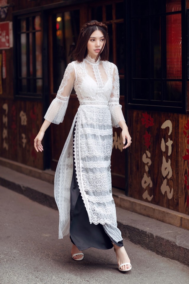 Duyên dáng và năng động khi diện áo dài như Jolie Nguyễn - Ảnh 3.