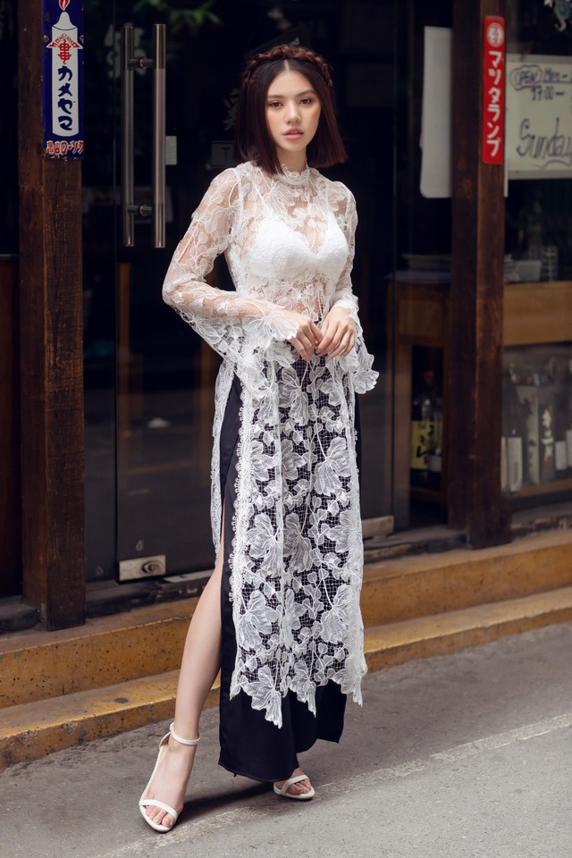 Duyên dáng và năng động khi diện áo dài như Jolie Nguyễn - Ảnh 4.