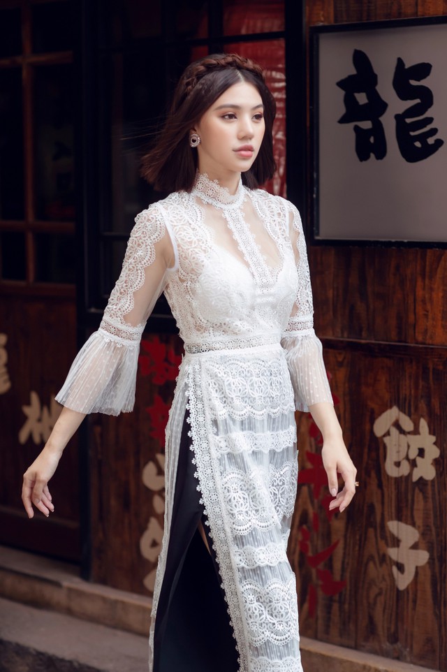 Duyên dáng và năng động khi diện áo dài như Jolie Nguyễn - Ảnh 7.