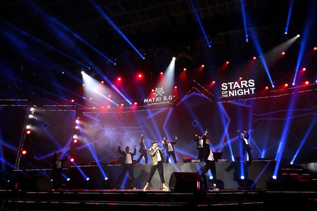 Ca sĩ Trọng Hiếu “bùng nổ” trên sân khấu Stars of The Night của Mat Xi S.G - Ảnh 2.