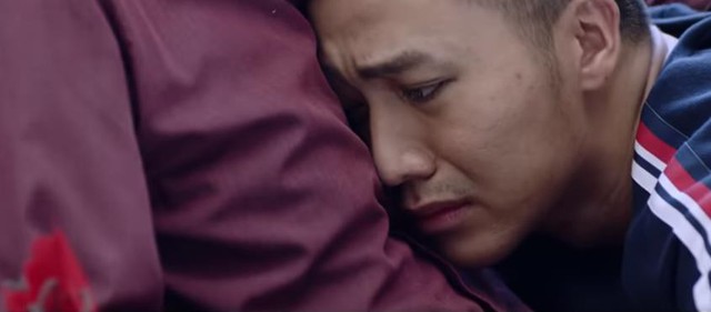&ldquo;Đầu năm trao muối&rdquo; &ndash; Bộ phim &yacute; nghĩa về gia đ&igrave;nh lấy kh&ocirc;ng &iacute;t nước mắt của người trẻ - Ảnh 8.