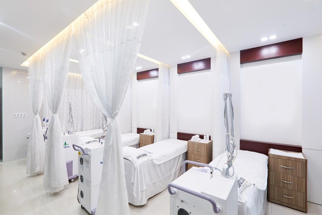 H&agrave;ng loạt sao Việt kh&ocirc;ng hẹn m&agrave; c&ugrave;ng c&oacute; một b&iacute; quyết l&agrave;m đẹp như thế n&agrave;y đ&acirc;y! - Ảnh 3.