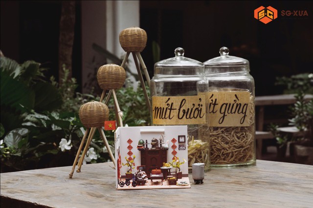 Giới trẻ S&agrave;i G&ograve;n đua nhau mua ho&agrave;i niệm về Tết - Ảnh 7.