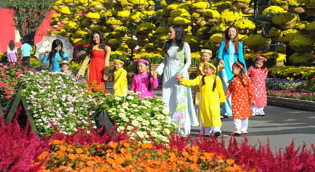 &ldquo;Anh hai&rdquo; Lam Trường l&igrave; x&igrave; đầu năm cho kh&aacute;n giả xem Gala ca nhạc xu&acirc;n - Ảnh 1.