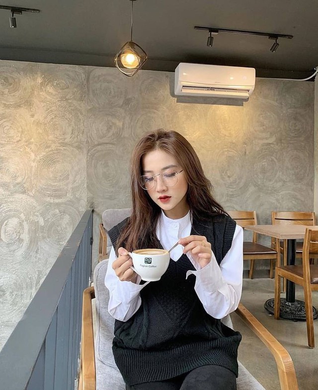 Gh&eacute; thăm qu&aacute;n cafe xanh m&aacute;t giữa l&ograve;ng H&agrave; Nội - Ảnh 6.
