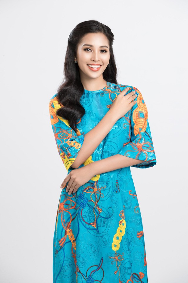 Học Tiểu Vy bí kíp “lấy lòng” mọi người dịp Tết bằng những mẫu áo dài cách tân cực xinh - Ảnh 2.